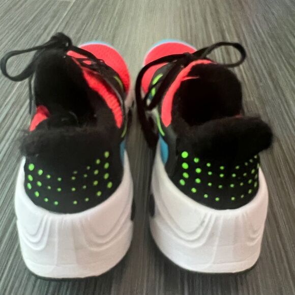 Nike Cruz One Bright Crimson - Picture 3 of 4